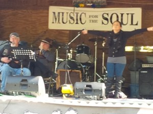 Frank Gresham and Bethany Gresham leading worship at the No Name Saloon
