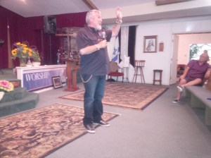 Frank Gresham preaching in Texas